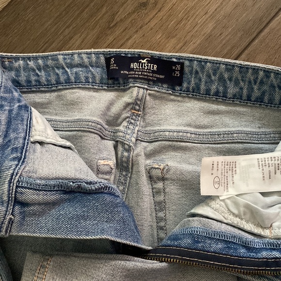 Hollister jeans - Picture 3 of 3